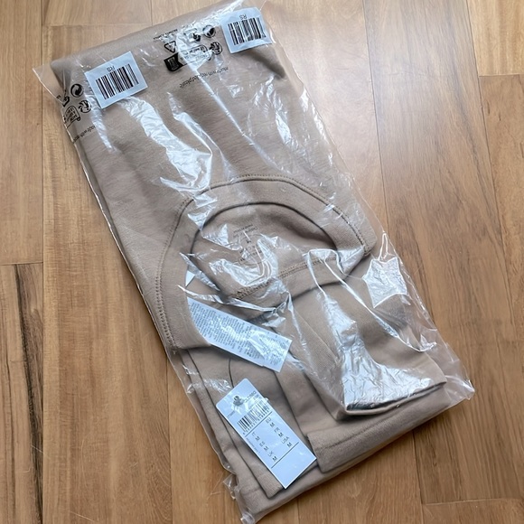 Intimisssimi long sleeve crew neck top M camel color - Picture 5 of 5